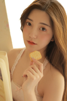 明星专题：李美琪